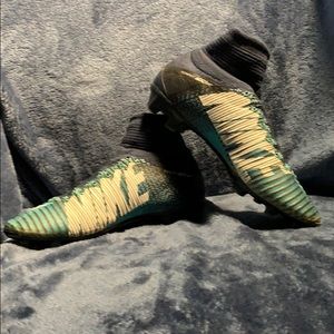 soccer cleats size 4